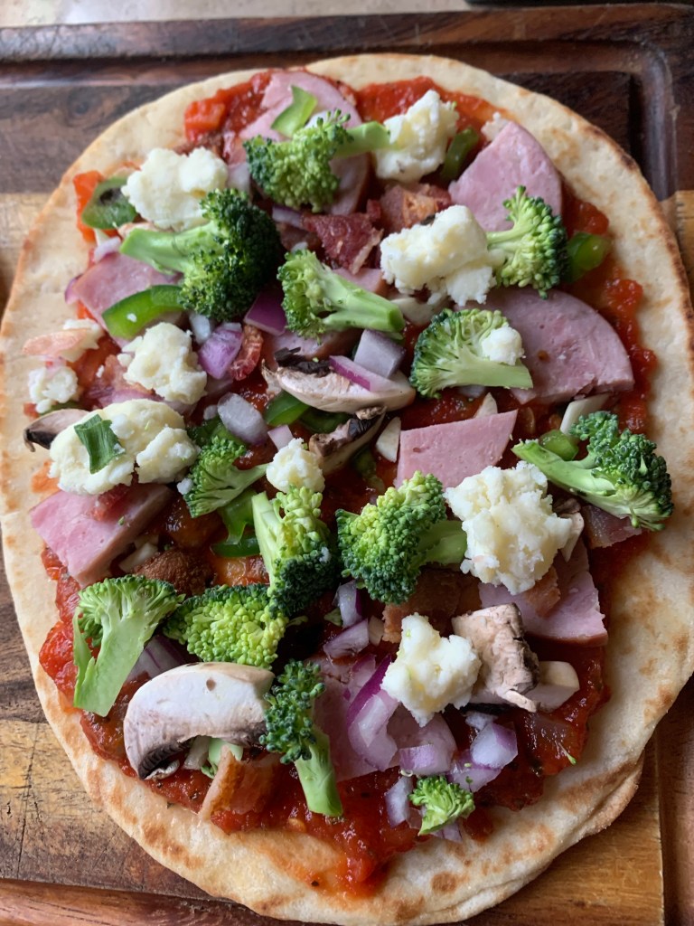 Naan pizza ingredients