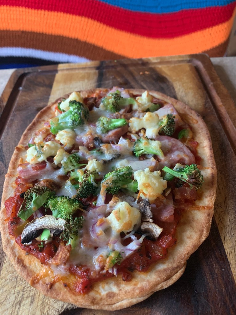Naan pizza